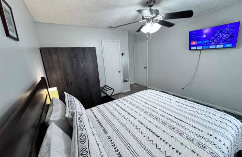 Downtown and Near, I-95. Pet Yes - Photo 29