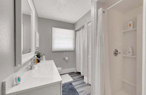 Beautiful Lake View Retreat Drivable To Theme Parks 3 Bedroom Home - Foto 30