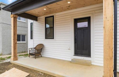 Luxury Escape 4BR 3 bath Oasis in Historic Old Town - Foto 41