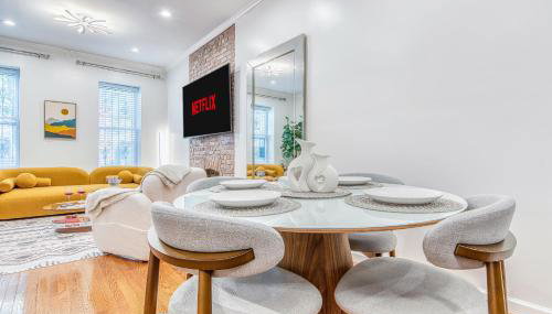 Bushwick Gem with Spacious King Bed, 2 Baths with Modern Kitchen & Steps to train - Foto 5