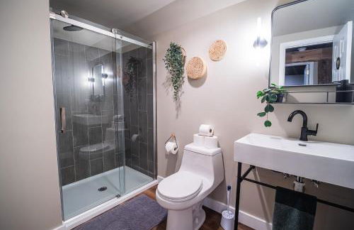 2 Houses, 22+Guests, 2 Hot Tubs, Renovated, Events Welcome! - Foto 15