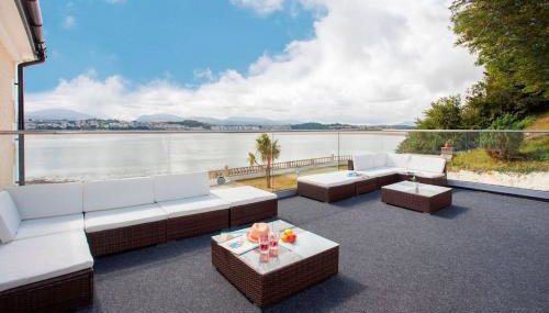 Sea Front Spacious Apartment on Anglesey - Foto 2