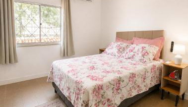 AmazHost - Casa Rosa com Split, Wi-Fi 700 Mb e Água Quente - Foto 2