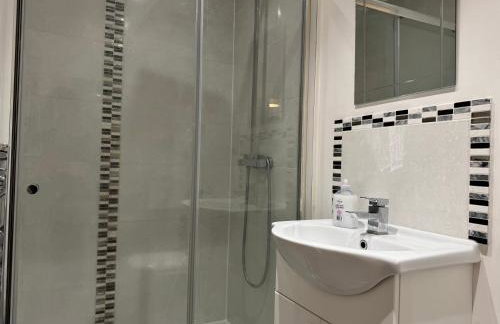 Apartment near Luton Airport, Train Station & Football Club - Foto 11