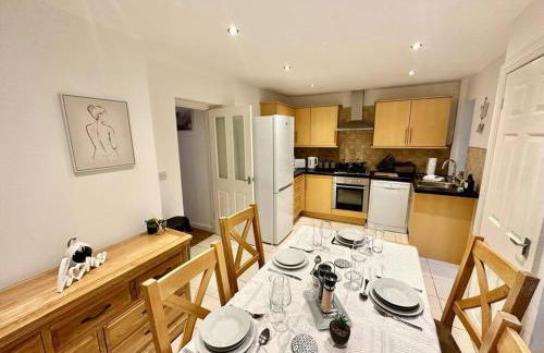 Cottage,Cinema Room,Log Burner - Photo 9