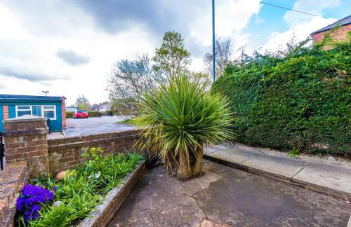 Spacious 4-Bed House Near Wigan Warrington - Foto 51