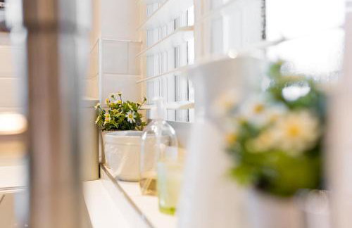 Stamford Park Road by YourStays, A wonderful family townhouse in a superb location! - Foto 23