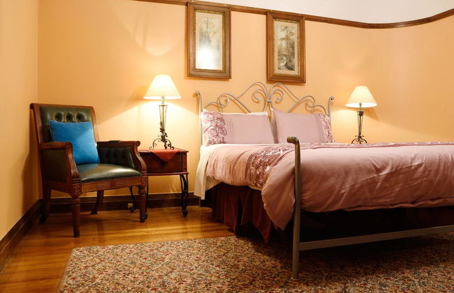 Apartments Downtown - Photo 5