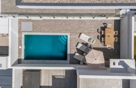 Modern Villa with Private Pool Near Baleal Beach - Photo 31