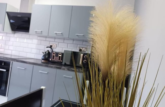 Black Pearl Luxury Apartments - Photo 16