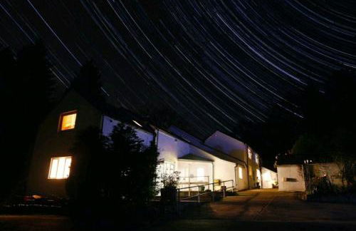 Farm House, Hirwaun Brecon Beacons with Games Barn - Photo 2