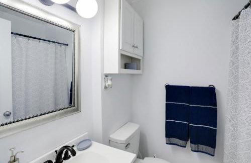 Less Than 1 Mi to Dtwn Updated Studio in North Greenwood! - Foto 14