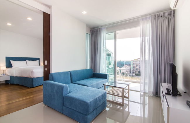 First Choice Grand Suites - Photo 6