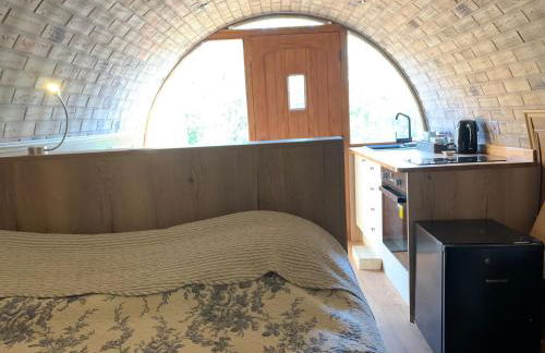 Luxury Pod-Sleeps 2-Hot Tub-Pets-Garden - Foto 16