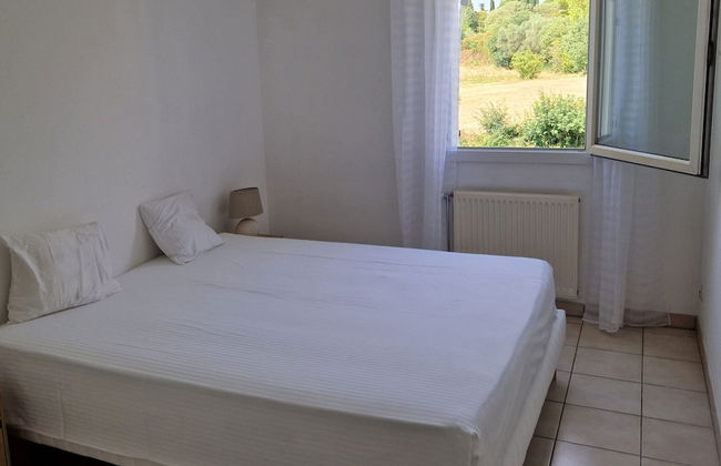 Beautiful Holiday Apartment in Uzes With Balcony - Foto 5