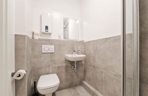 Tolstov Apartments - City Apartment with 3 Rooms - 15 Min Messe DUS & 10 Min Old Town DUS - Foto 10