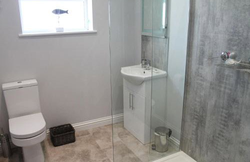 Durham 3 Bedroom House With Parking - Foto 8