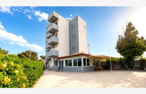 Home2Stay Heraklion - Photo 2