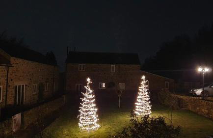 Beautiful Stone Barn with Hot Tub on a Quiet Farm - Foto 25