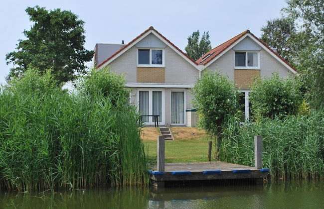 Nice Holiday Home on the Water - Foto 24