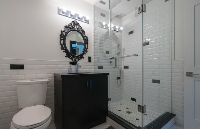 Applewood Suites - Queen West Studio - Photo 22