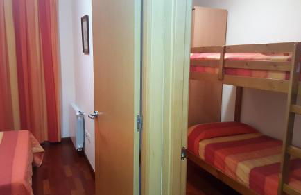 Can Marxant, céntrico, servicios al lado y cruce de senderos - Foto 8