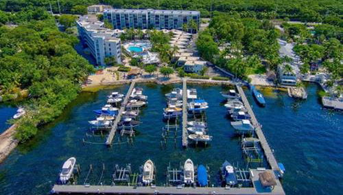Moon Bay Condo, Paradise Found! Heated pool, boat slip, resort amenities and concierge services available! - Foto 2