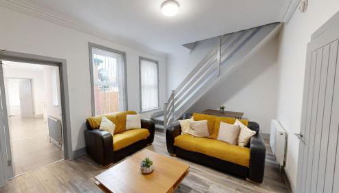 Central Stunning 3-Bed House - Free Parking - Foto 5