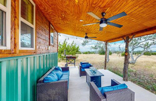 Modern Tiny House in Hill Country with Covered Patio - Foto 10