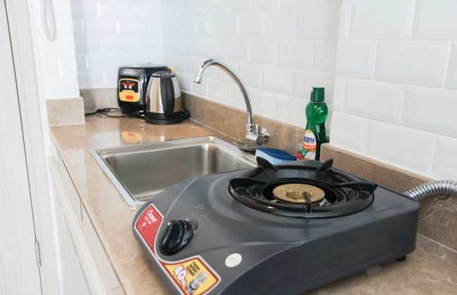 Central Jakarta Minimalist Studio Apartment at Elpis Residence - Foto 7