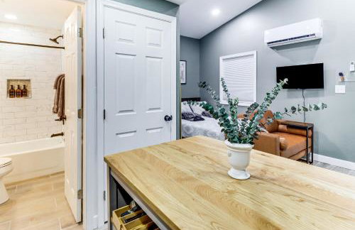 5 Mi to National Harbor Stylish Apt with Patio! - Foto 14