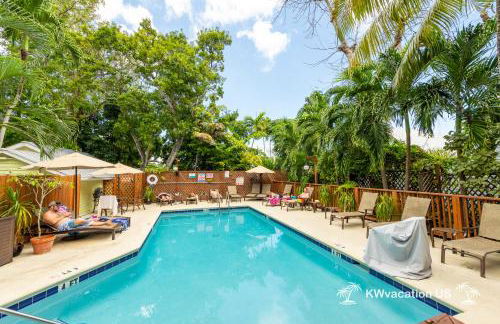 The Island Suite at KW Vacation - Photo 22