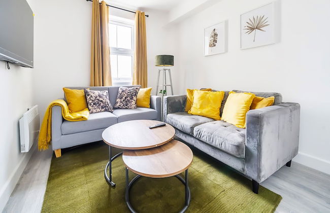 Modern Town Center Apartments Aldershot - Photo 50