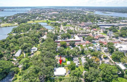 Fountain of Youth House - Scenic Downtown Retreat - Foto 45