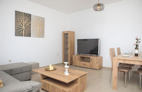 Etheria Comfort House - Photo 2