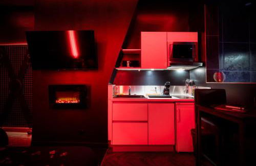 Love Room, L'interdit - Foto 24