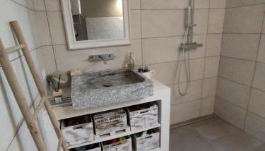 Fuga Romantica di San Valentino In un angolo intimo e facile da raggiungere, Ca del Livello vi accoglie con il calore del camino e la magica atmosfera del luogo - Foto 4, Shower