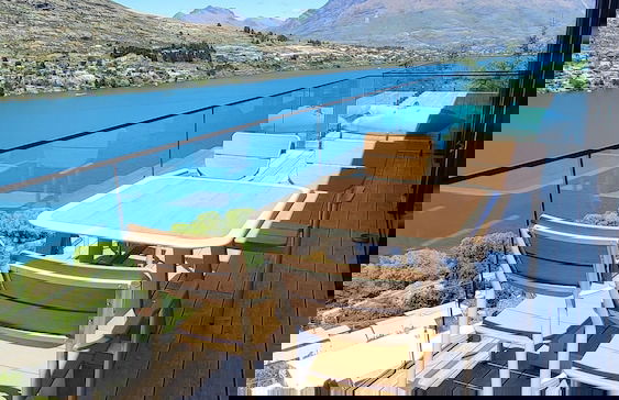 Stunning Lakeview QT Holiday House - Foto 29