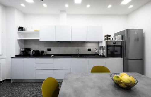 LargoDoria - ViaGenova, box auto privato incluso - Foto 1