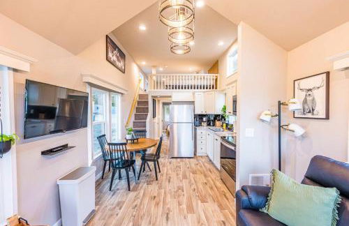 Rainforest Tiny Home Retreat Rustic Modern - Foto 15