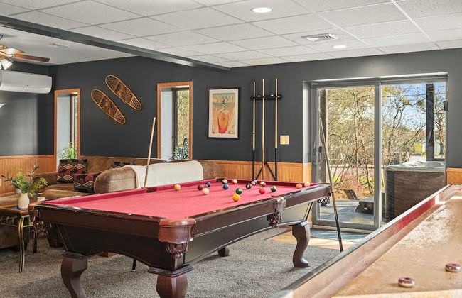 Lake View Chalet by Avantstay Lake Access Deck - Photo 18