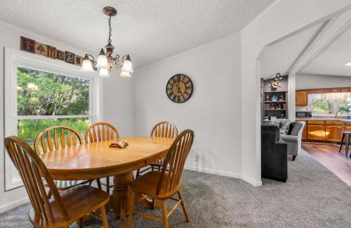 The Sweet Retreat by Simple Life Rentals - Photo 4