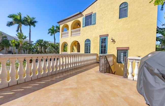 Villa Del Mar 5 Bedroom Home by RedAwning - Photo 42