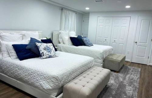 Lux Family Xcape with HotTub Fireplace Deck BBQ - Foto 3