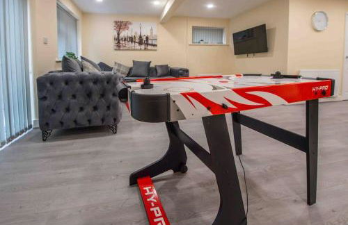 Beautiful, Peaceful, 5 Bedroom home with Hot Tub! - Foto 77