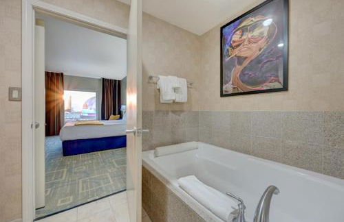 SPHERE IN 4K - Vintage Vegas Condo with Sphere and Strip Views! - Foto 23