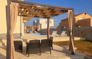 Villa Sun with pool - Photo 38