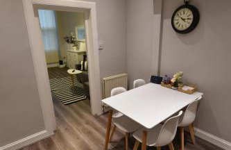 Slateford House Apartment Ground Floor Main Door - Foto 10