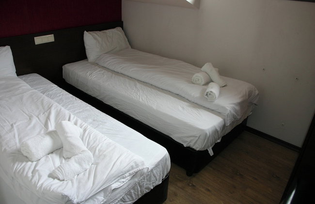 1 Bed - Sleeps 4 - Pets - Pool - Mtn Views - Photo 1
