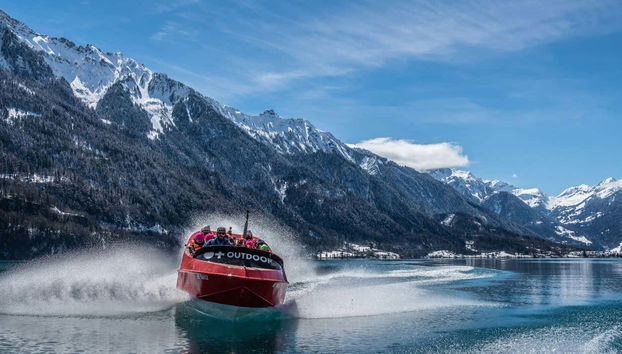 Desde la embarcación veremos los Alpes berneses